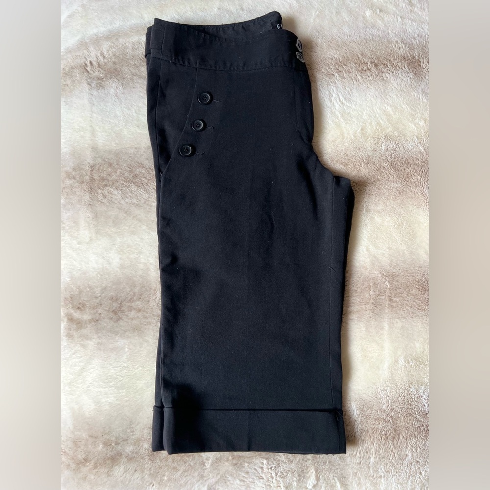 Finity Black Button Bermuda Shorts, Size 4